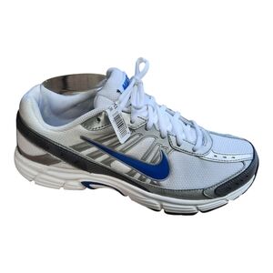 NIB Nike Dart 8 White Silver Nike Running Athletic Shoes Style 395841-102 Size 8